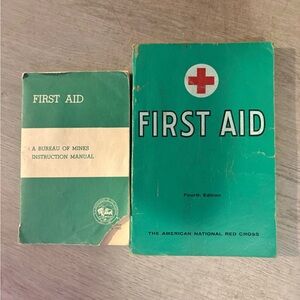 American National Red Cross FIRST AID Book - Green Cover